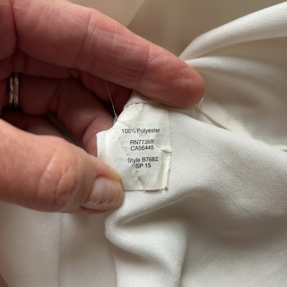 🤍J.Crew Classic White Shell – Size M 🤍 - Picture 6 of 6